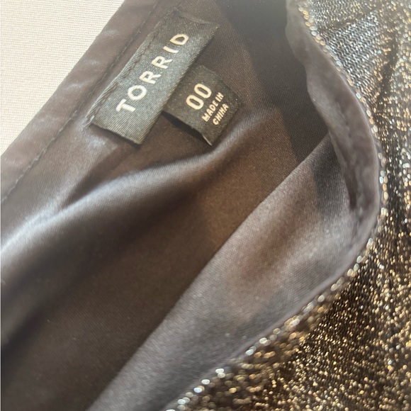 TORRID Black Wrap Tie Back Blouse Shimmery Fabric Plus Size 00 - Picture 7 of 9